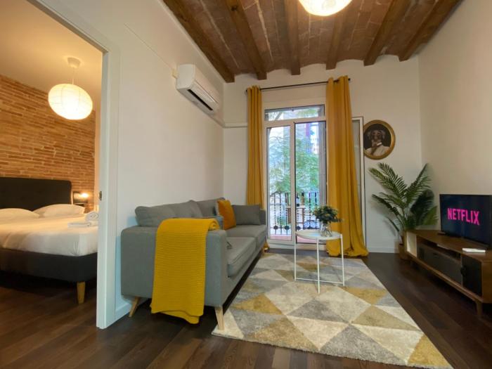 Cosy Urban Oasis 1BD in Poble Sec By MyRentalHost