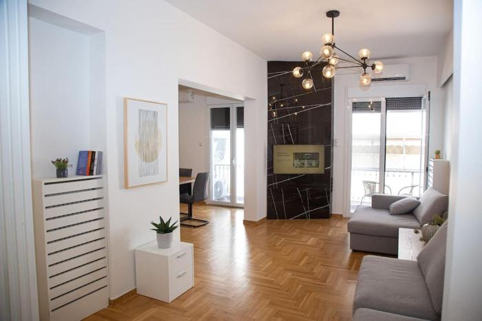 Spacious apartment in Pagkrati