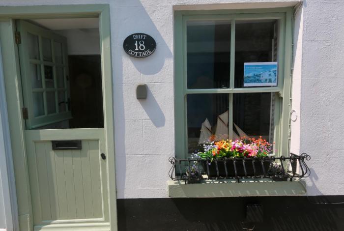 Drift Cottage - Fishermans Cottage Brixham harbour