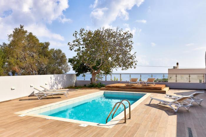 Villa Emilia Agia Pelagia with Heated Pool