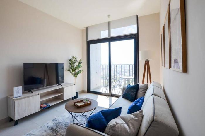 Estilo Minimalista frente Arena y Parque Fundidora