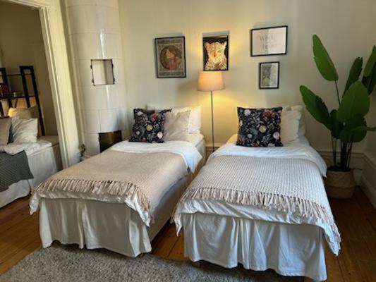 Stockholm Loft Haven 3 Beds in a 1- Bedroom Gem - 917