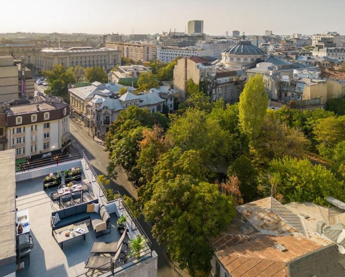 Spectacular Terrace Bright 2BR Penthouse