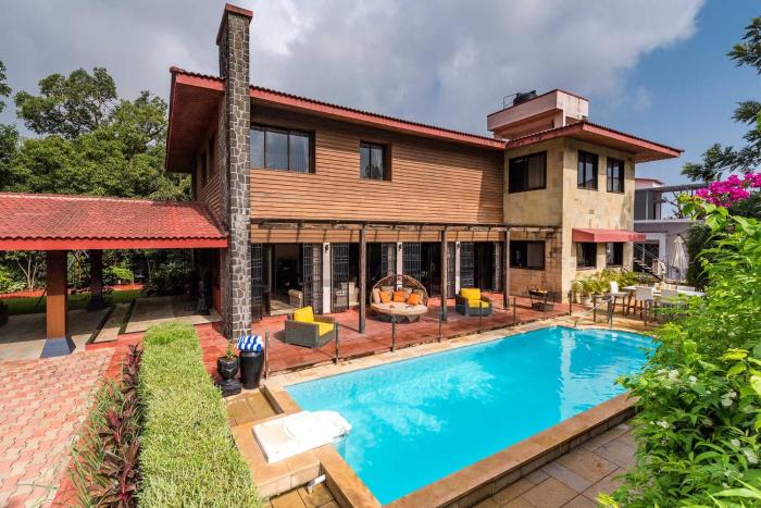 StayVistas Woodstone Villa - 5BHK with Private Pool & Gazebo