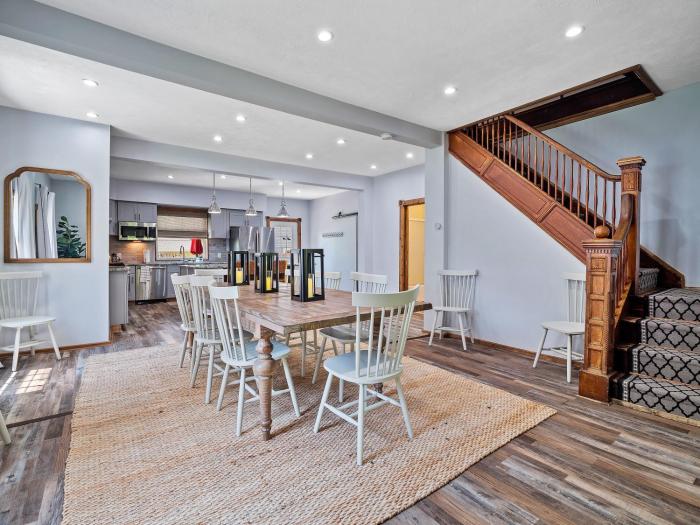 Welcome To Wine Country - Relaxed Luxury