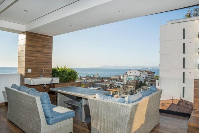 Luxury Condo D Residense