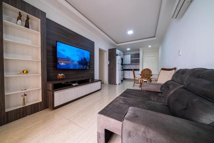 061 - Apartamento 2 dormitórios em Bombas