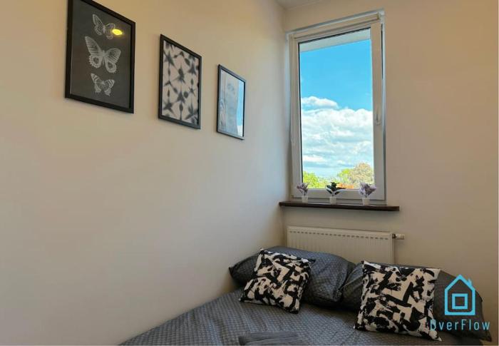 Waza Room - Peaceful Retreat, 10 Minutes to Gdańsk Old Town & Seaside