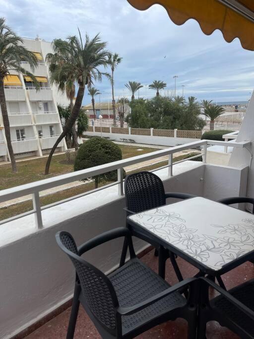 Agradable apto a pie de playa