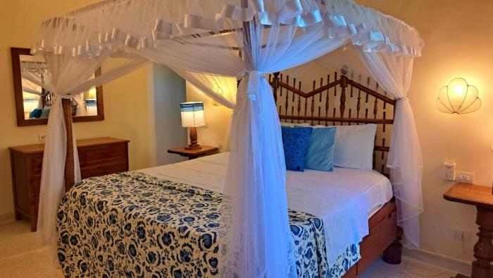 Tembo 2 Beach Cottage Malindi
