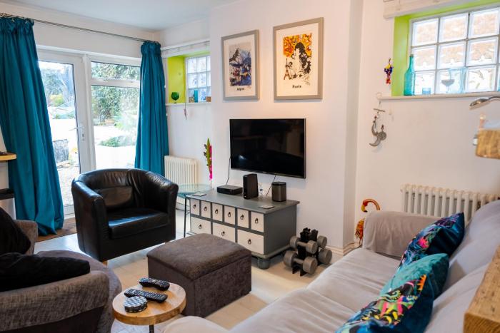 Cute & cosy 1 double bedroom garden flat