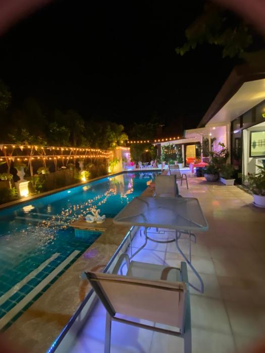 Bird in the garden Pool Villa