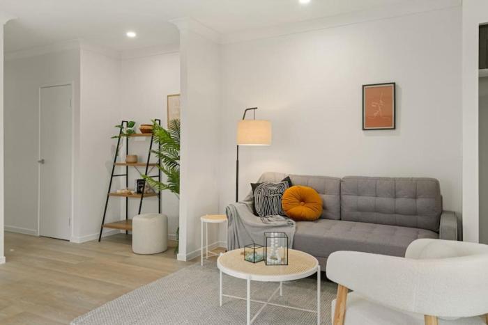 Dual key 5BR Family home with stunning interior