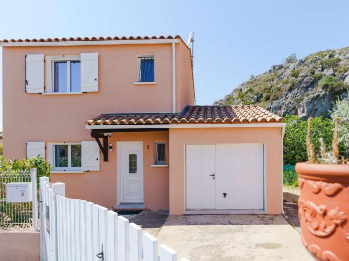 Villa climatisée 4 pièces avec terrasse, WIFI, garage, proche de la plage, animaux acceptés - FR-1-409-81