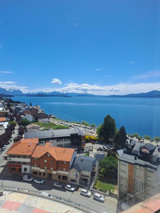 Céntrico con vista al lago