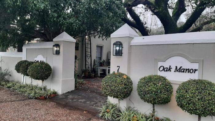 Cafe Felix & Old Oak Manor