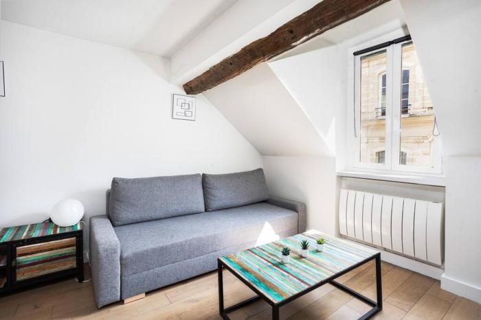 Promo! Best location! Duplex apt near the Louvre