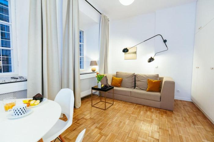 Charming apartment next to the Old Town!