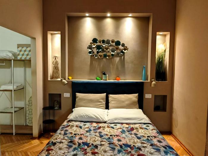 PARMA EXPRESS Travellers Lodging front Station FS Privat PARKING