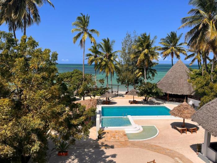MANOLO Beach Resort