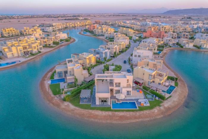 4BR Villa with Private Pool Tawila Lagoon El Gouna