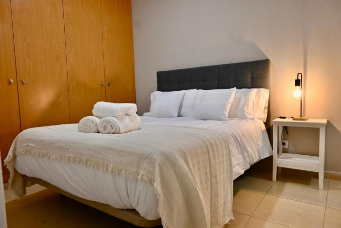 For You Rentals Acogedor Apartamento TEMPORAL de 1 Dormitorio y Salón, a Pasos de Gran Vía DIN133D