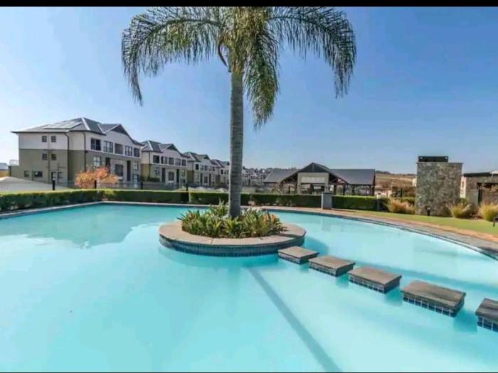 URlyfstyle Apex Executive 8min to Mall of Africa