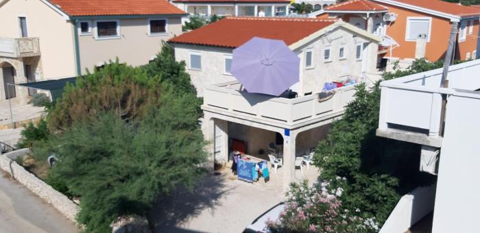 Apartments by the sea Vir - Lozice, Vir - 22044