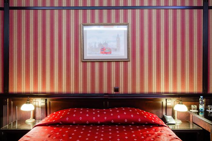 Apartments on Zhilyanskaya street 59