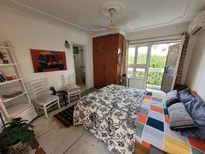 Nice Bedroom with Private Ensuite Bathroom