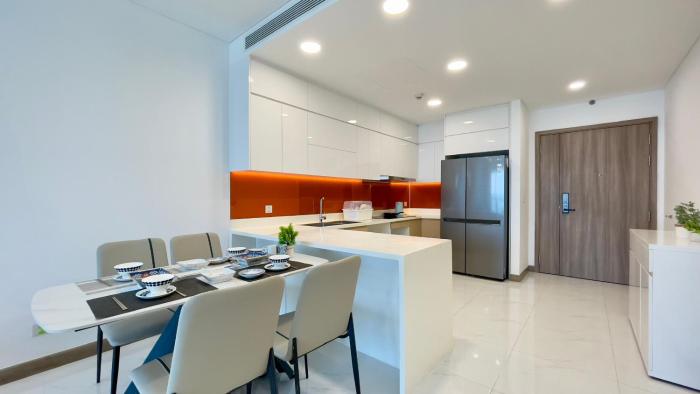 Sunwah Pearl Luxury Apartments 3 bedrooms with the Landmark 81 view and swimming pool