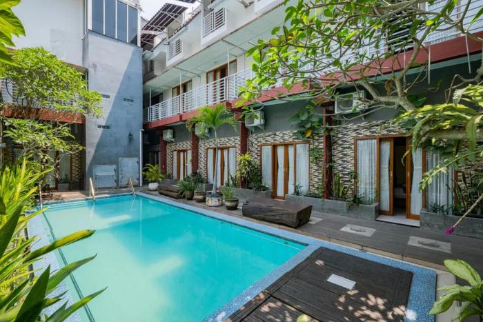 RedDoorz Premium @ Jalan Cengkeh Malang