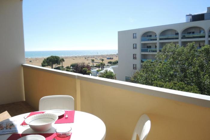 Fantastic one bedroom apartment with swimming pool