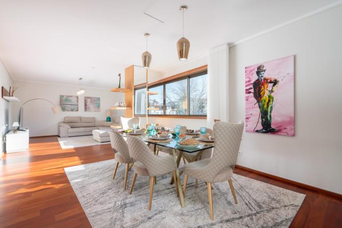 Host Wise - Gorgeous Spacious Flat - Ace Location