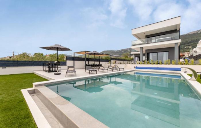 Luxury Villa Miamore
