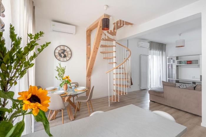 Cozy apartment 1 Min from new MM4 Argonne