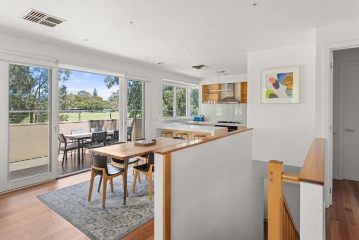 Boutique Stays - Flora