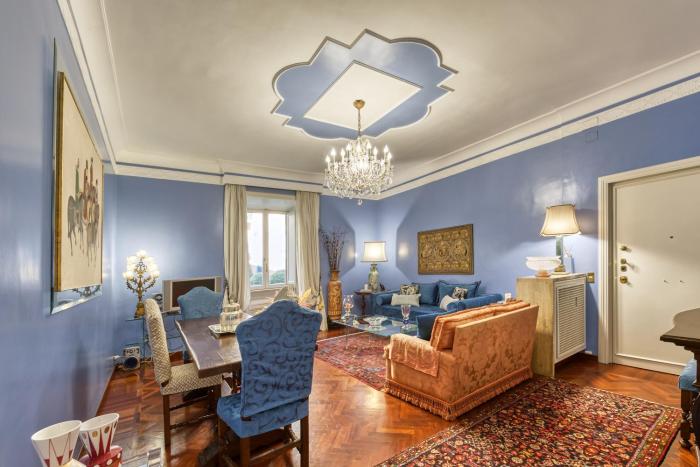 Vespasiano Luxury apartment for 4