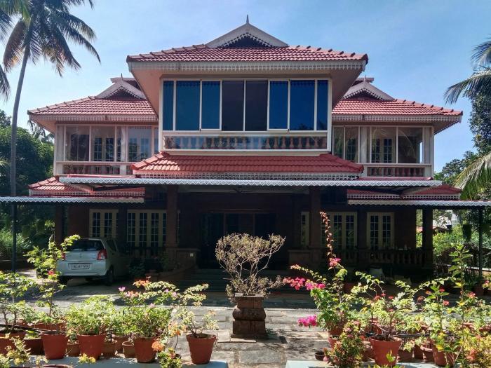 Pournami Home Stay