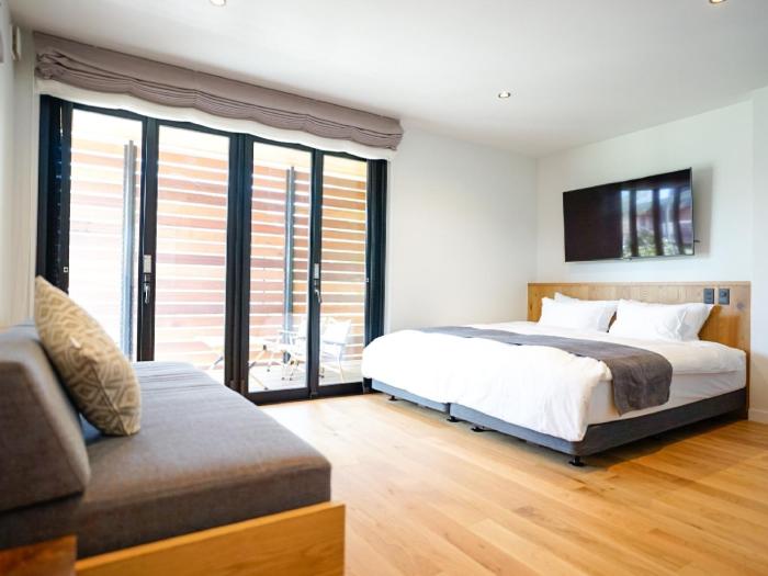 HOTEL LOCAL BASE＜Miyakojima＞ - Vacation STAY 27035v