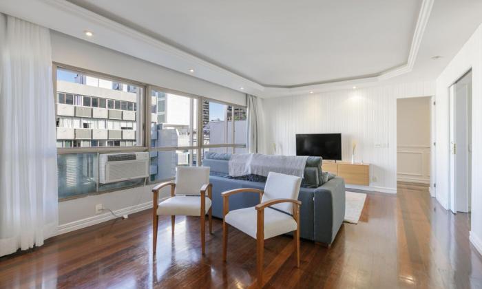 Tabas Espaçoso apto no Leblon LB0015