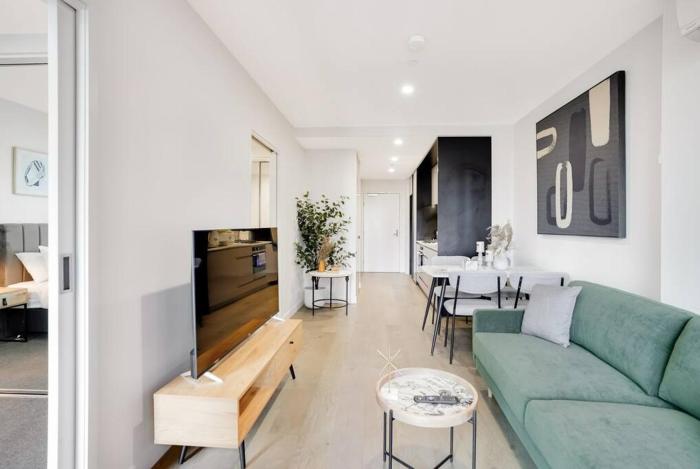 "Hidden Gem" Cosy 2B apt in central Melbourne#UT26