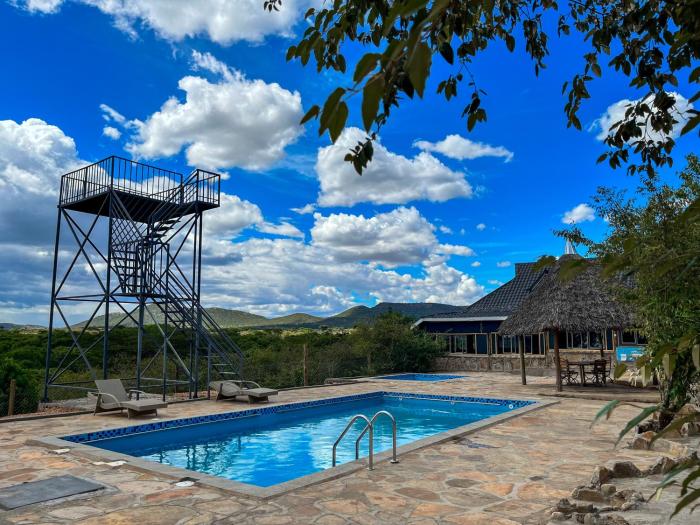 Orngatuny Mara King Camp