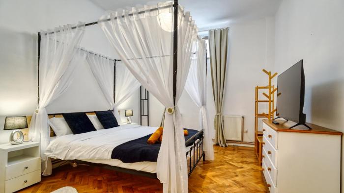 Intimo OldTown Romantic Apartment