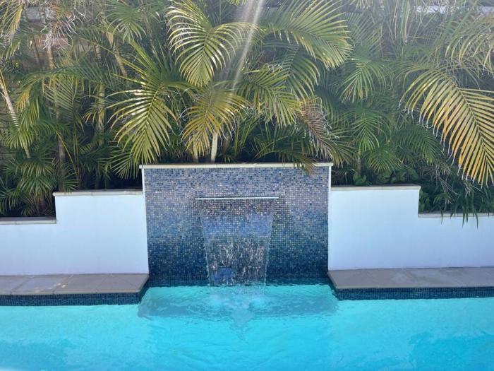 Freshie Hideaway - Oasis by beach