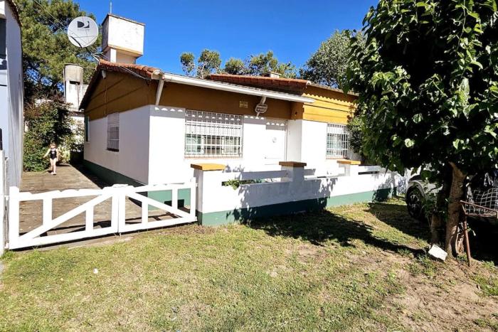 Chalet Casatta de Nueva Atlantis 2 cuadras del mar