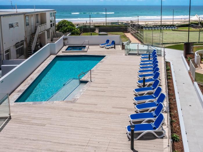 Breakers North Absolute Beachfront Apartments - Official