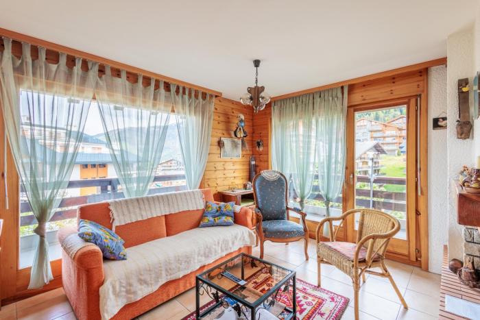 Baccara E4 - 4 pers - centre station