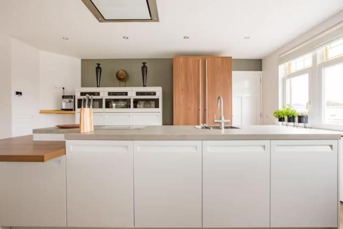 Luxury apartment within 30 meters of the harbour Scheveningen