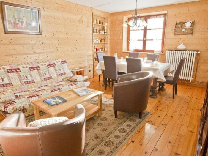 Appartement spacieux 3 pièces avec Wi-Fi et parking à Saint-Chaffrey - FR-1-762-16